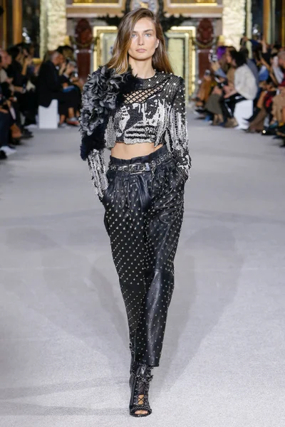Look 8